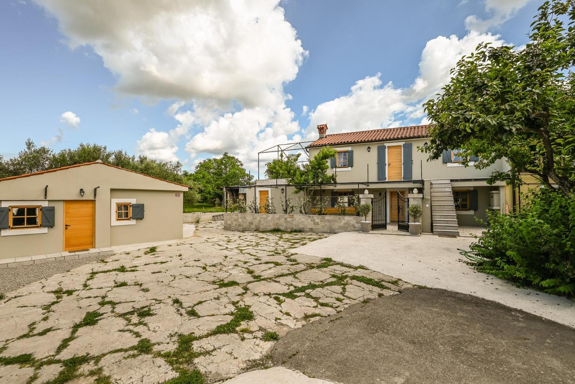 Medanni - Boutique House In Nature With Pool Izola Exterior foto