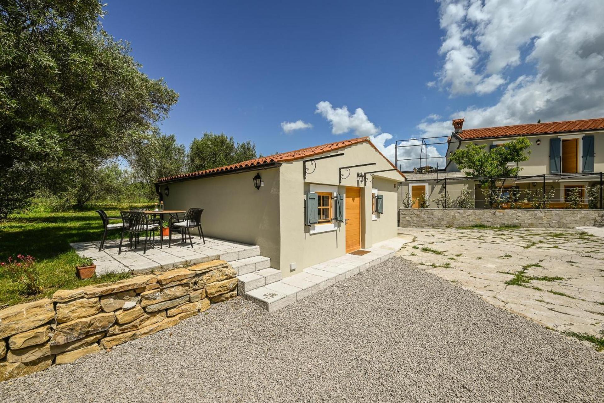 Medanni - Boutique House In Nature With Pool Izola Exterior foto
